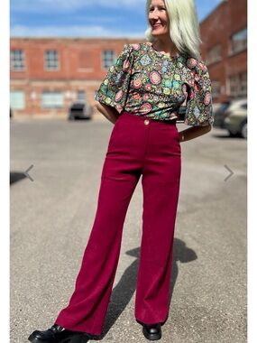 Women’s Boot Cut High-Rise Pants in Berry